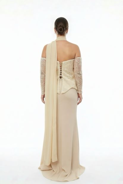 فستان سهرة بيج بدون حمالات مزين بالترتر، مقاسات كبيرة